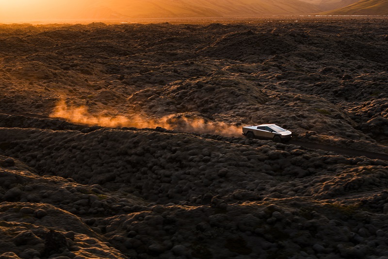 Tesla has “real interest” in fielding Cybertruck in 2026 Dakar’s Mission 1000