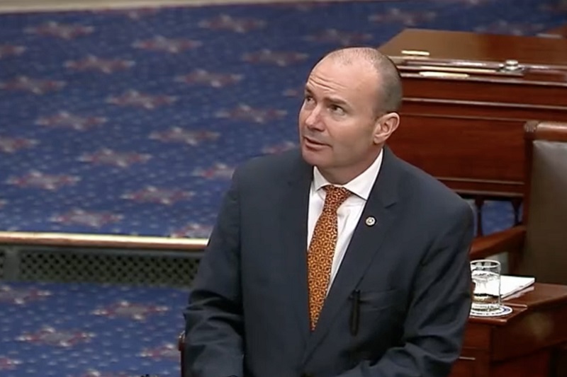 Mike Lee withdraws public land proposal