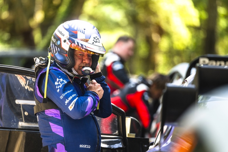Jourdan Serderidis making cross-country debut at Baja Aragon