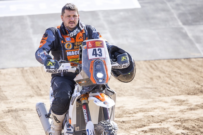 Julien Dalbec skipping 2026 Dakar Rally