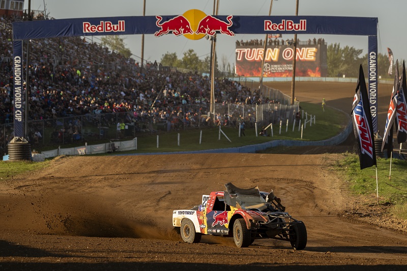 Whiddett drives blind in debut at Crandon Pro Saturday