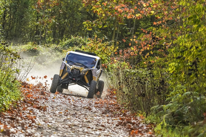 Joan Font focused on helping Hamza Bakhashab and Abdullah Al-Shegawi at&nbsp;Dakar