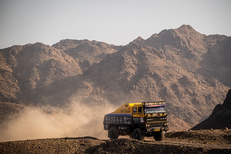 Maciej Krakowian “riding with” Kamena at&nbsp;Dakar