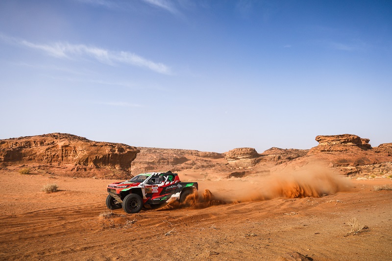 Yazeed Al-Rajhi fined for damaged fuel cell label