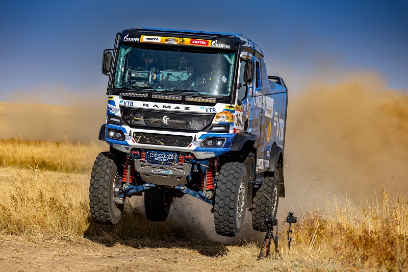 KAMAZ debuts independent-suspension truck at Great Steppe Baja